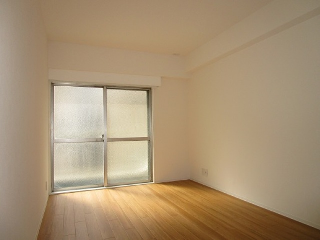 第2山長ビルの洋室|使い勝手のいい洋室です