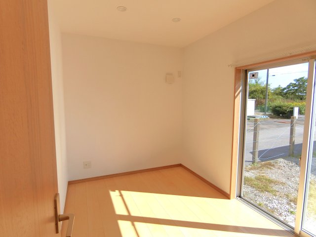 横芝光町栗山貸家の洋室