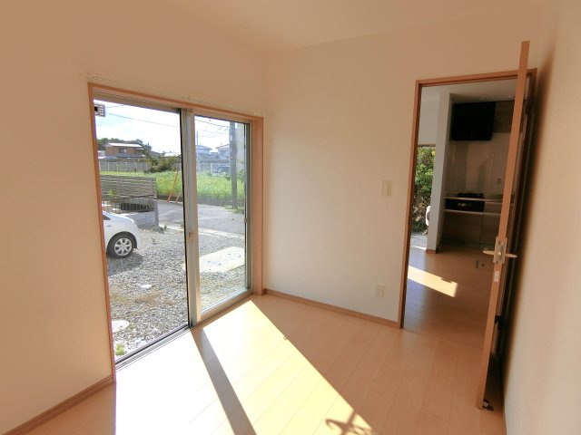 横芝光町栗山貸家の洋室