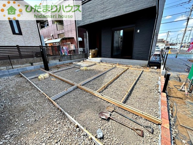 上尾市小泉8丁目　新築戸建　いろどりアイタウン01の駐車場