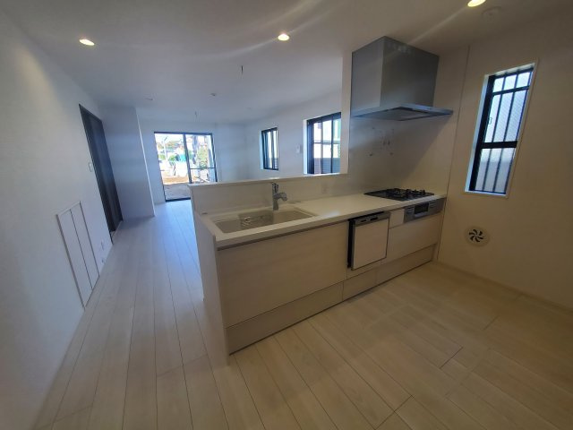 【その他】 | 三鷹市井の頭　新築戸建 | 施工工務店のモデルハウスをご用意しております。お早めの段階でしたらカラーセレクトのご相談も承ります！