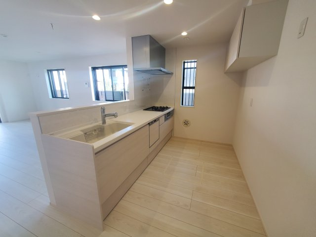 【その他】 | 三鷹市井の頭　新築戸建 | 施工工務店のモデルハウスをご用意しております。お早めの段階でしたらカラーセレクトのご相談も承ります！