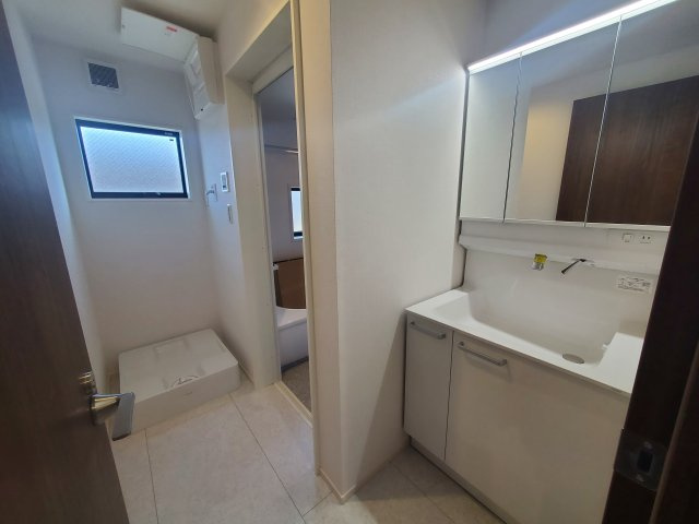 【その他】 | 三鷹市井の頭　新築戸建 | 施工工務店のモデルハウスをご用意しております。お早めの段階でしたらカラーセレクトのご相談も承ります！