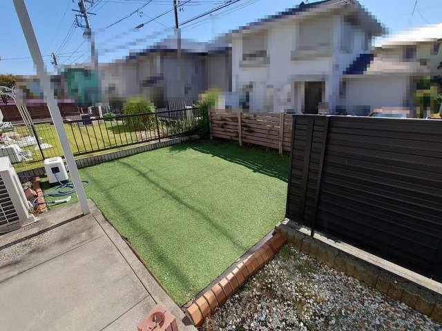 小牧市光ヶ丘1丁目　中古戸建の庭|お庭でゆったりと過ごせます・日当たり良好