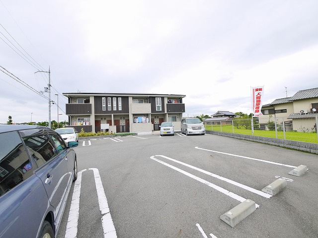 グランツ大和の駐車場|駐車スペースもあります