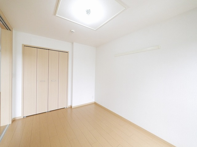 グランツ大和の寝室|ゆとりの広さです