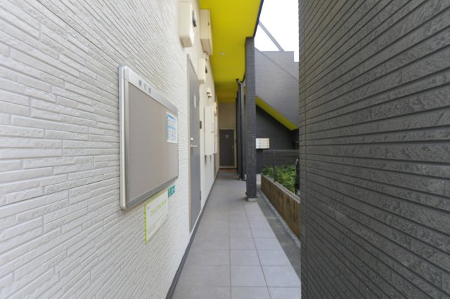 CRASTINE新小岩のエントランス