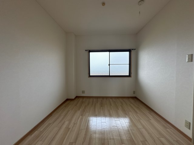 グローバル高田の寝室