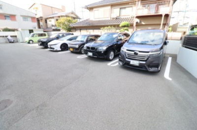 【駐車場】 | シャーメゾンコモド