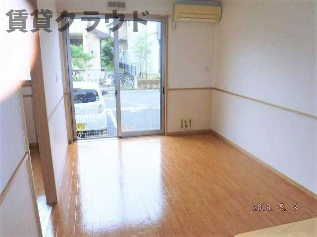 プランドールＫのバルコニー|使いやすい居間です