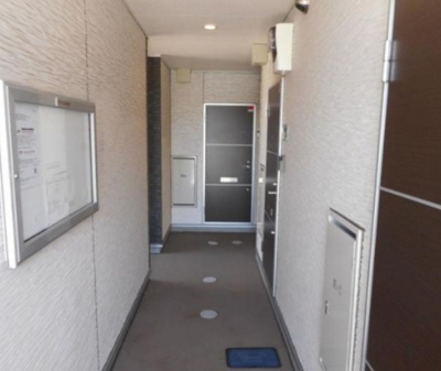 【ロビー】 | リブリ・ル・シャドール