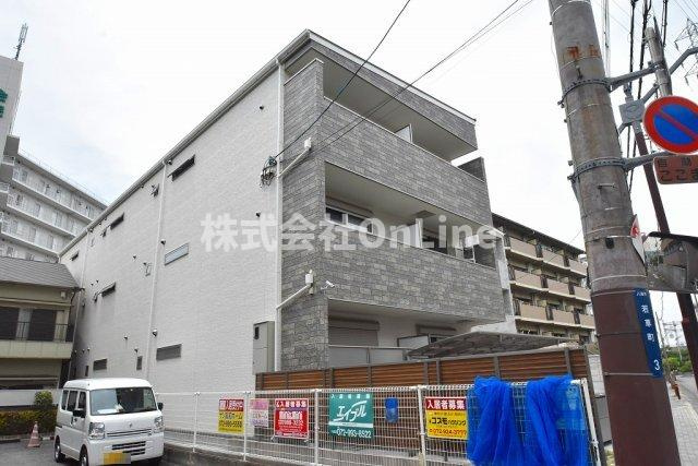 クリエオーレ若草町Ⅱの外観