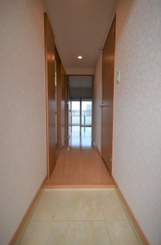 【玄関】 | エフパルク県庁前 | 別号室の写真になります。現況優先。