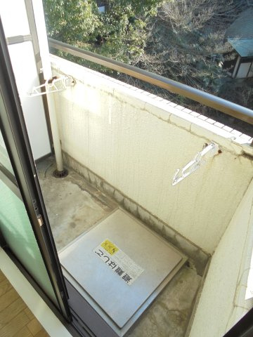 日神パレステージ市川のバルコニー