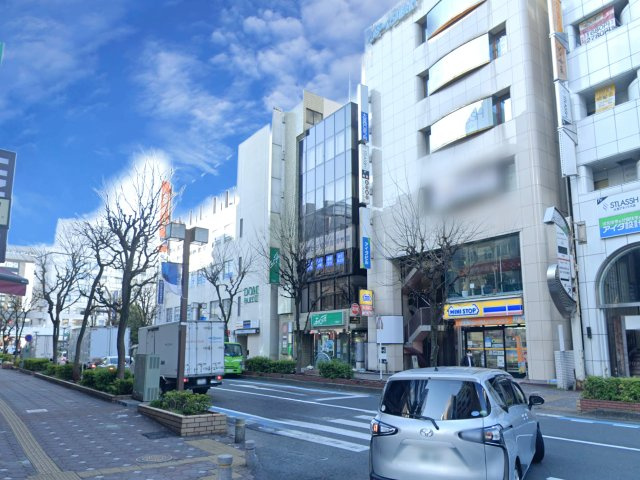 榎本ビルの外観