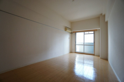 【洋室】 | アリビオ博多駅東 | 別号室の写真になります。現況優先。