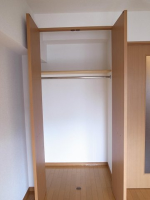 【収納】 | エミリエ博多 | 別号室の写真になります。現況優先。