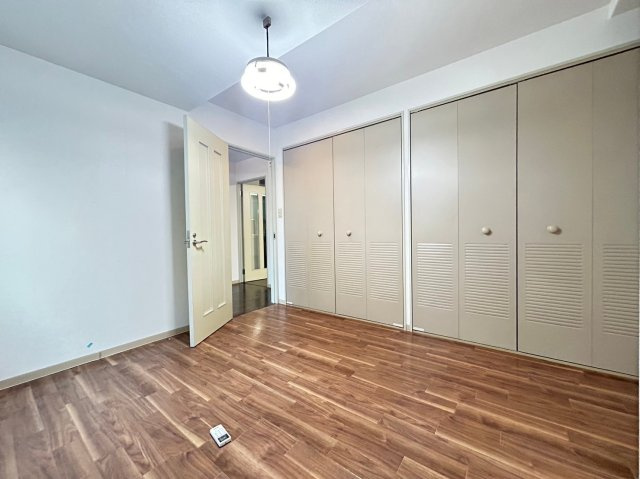 ゾーンエバーグリーンの洋室