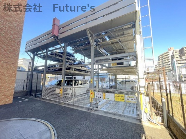 グリーンミユキ吉川駅前の駐車場|敷地内駐車場完備！