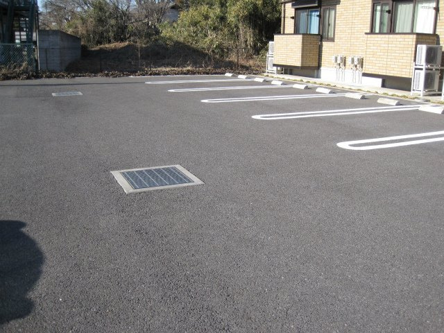 エスプリメール　Ａ　大字羽川の駐車場