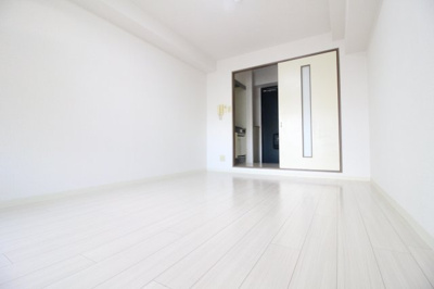 【洋室】 | メロディーハイム美章園