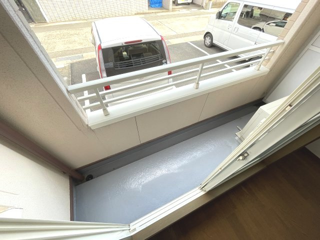 【バルコニー】 | 開放的で明るい空間を演出してくれるバルコニーです