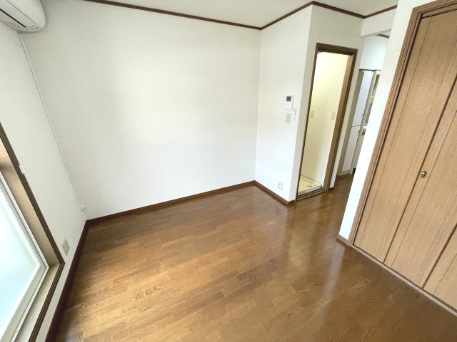 【寝室】 | 使い勝手のいい寝室です