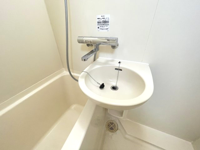 【洗面所】 | ゆったりとスペースのある洗面所