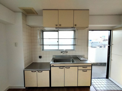 【キッチン】 | ヨシキビル・