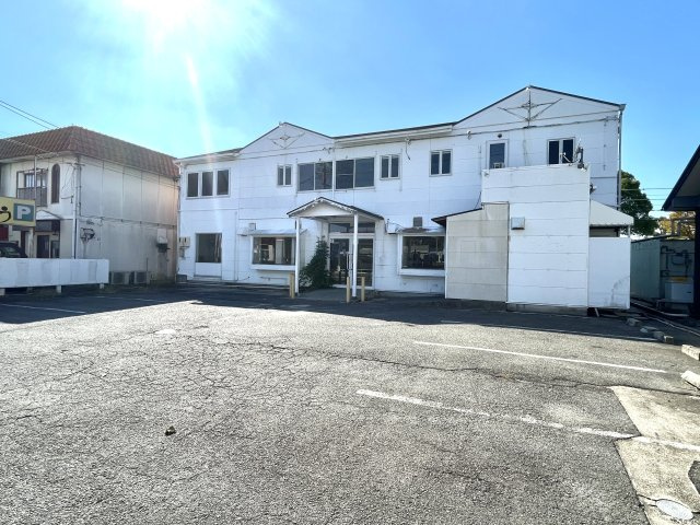 共栄町三丁目店舗
