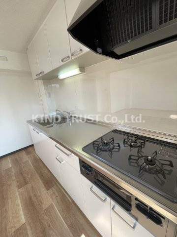 中津リバーサイドコーポB棟のキッチン|キッチンでお料理をお楽しみください