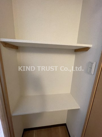 中津リバーサイドコーポB棟の収納|大きなスペースがあり、収納には困りません