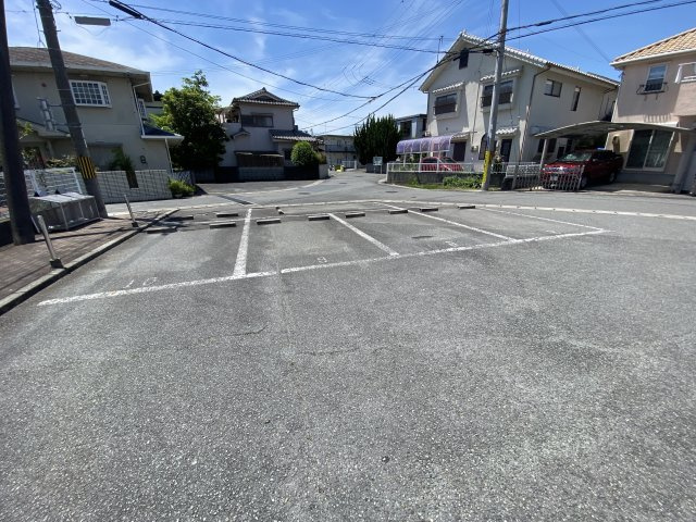 エクセル北門の駐車場