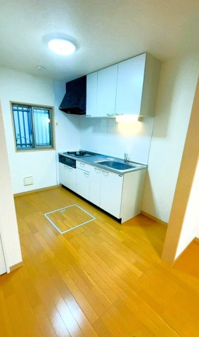 【居間・リビング】 | リヴィエール旭町 | キッチンに窓あり