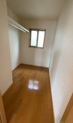【収納】 | リヴィエール旭町 | 2.8帖のウォーキングクロゼット