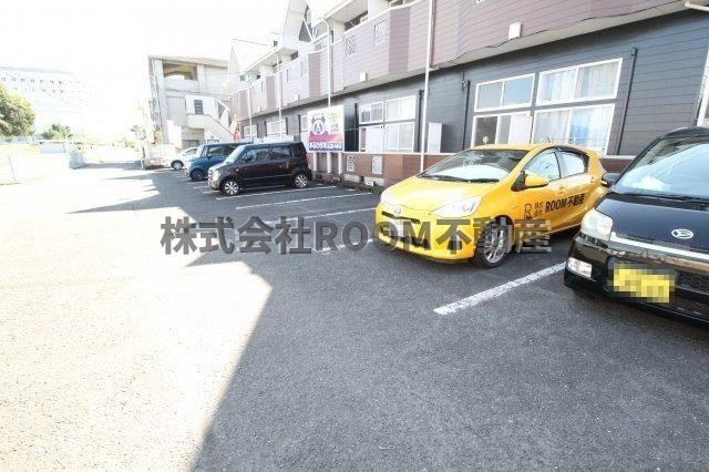 コンフォートアミの駐車場|駐車場に車を止められます