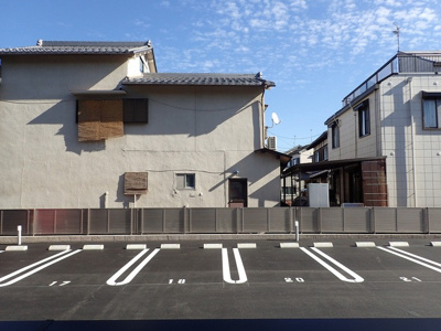 【駐車場】 | フリーデSTA | 駐車場があるので、車を買う予定の方も安心です