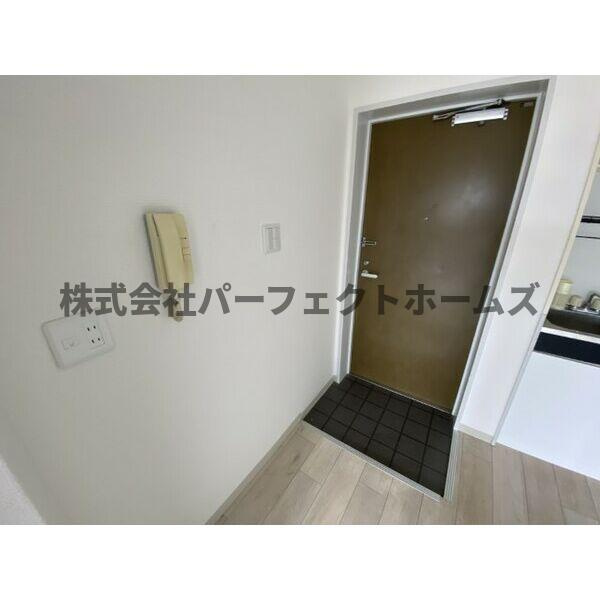 ヴィラ岡山手の玄関|明るい玄関です