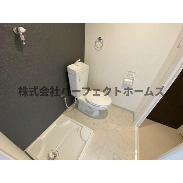 ヴィラ岡山手のトイレ|ゆったりとした空間のトイレです