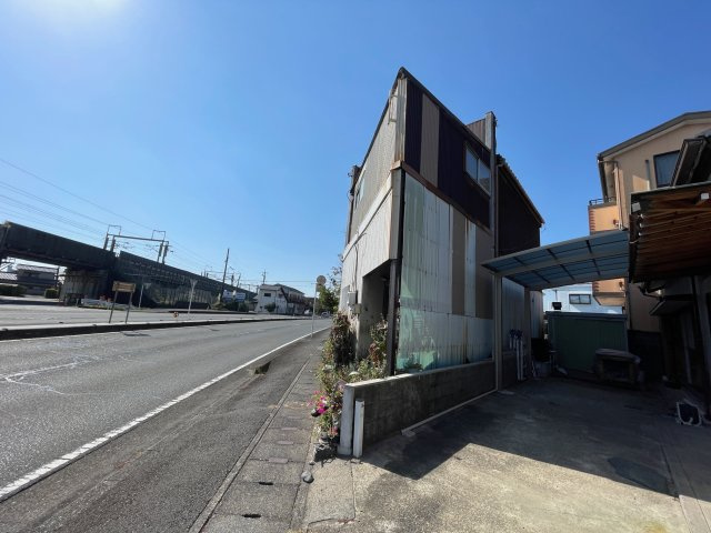 売土地　焼津市中里の前面道路含む現地写真|東側より