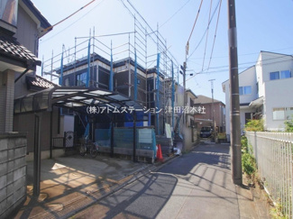 【前面道路含む現地写真】