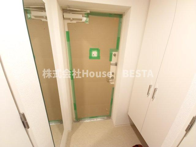 セレニテ神戸ミラクシュッドの玄関