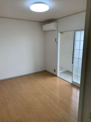 【洋室】 | セジュール黒部B