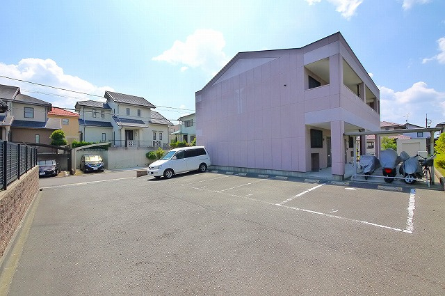 サンライフ州見の駐車場