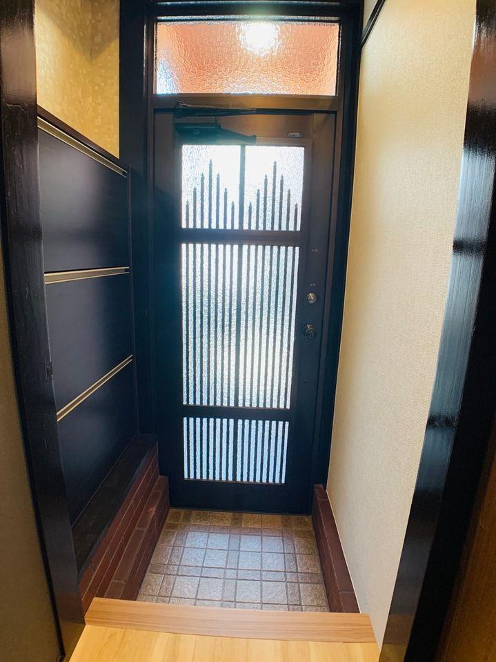 三ツ島4丁目　中古一戸建ての玄関|収納豊富