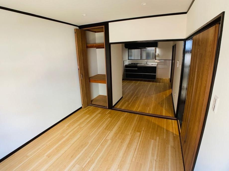 三ツ島4丁目　中古一戸建ての居間・リビング|6.0帖