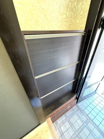 三ツ島4丁目　中古一戸建ての収納|シューズボックス