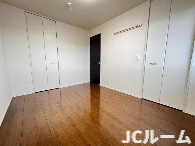 レジデンシィズ 東城 EASTの洋室