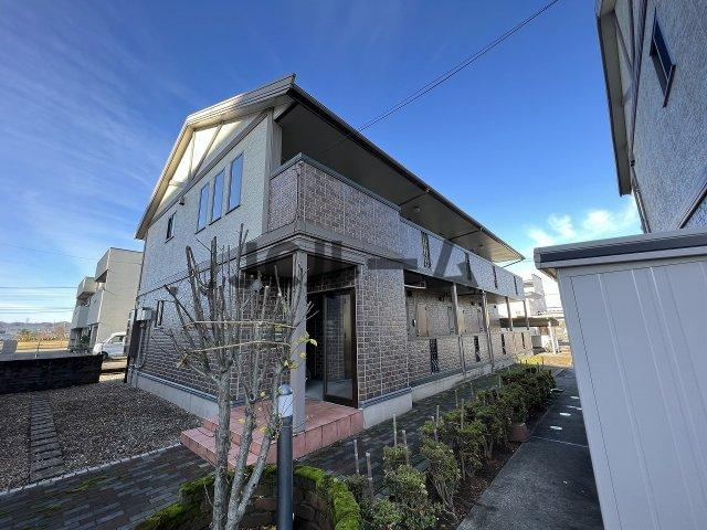 ロイヤルガーデン絆 Dの外観