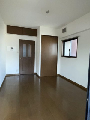 【玄関】 | ロマネスク日赤通り | 別号室の写真になります。現況優先。